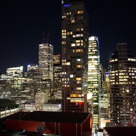 Downtown High-Rise Condo- Cn Tower View トロント エクステリア 写真