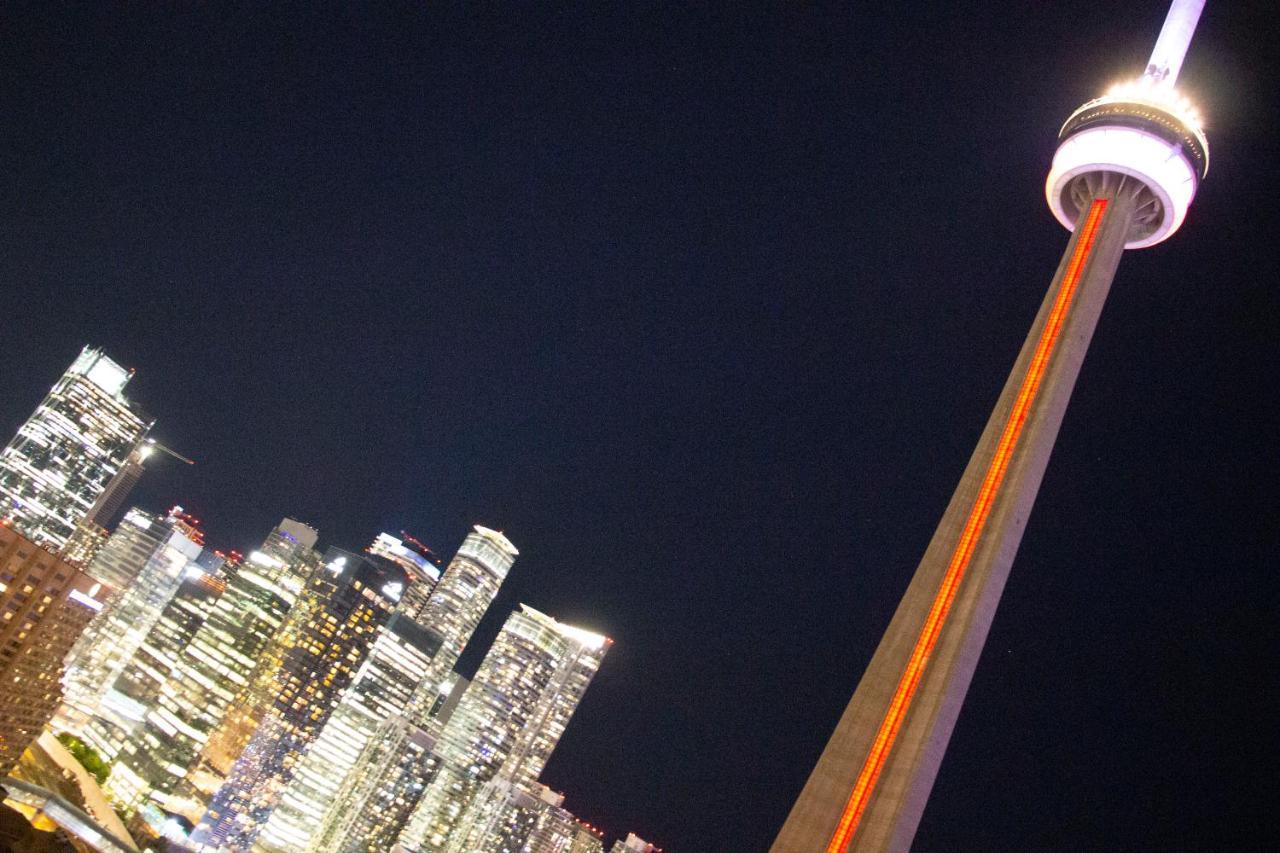 Downtown High-Rise Condo- Cn Tower View トロント エクステリア 写真